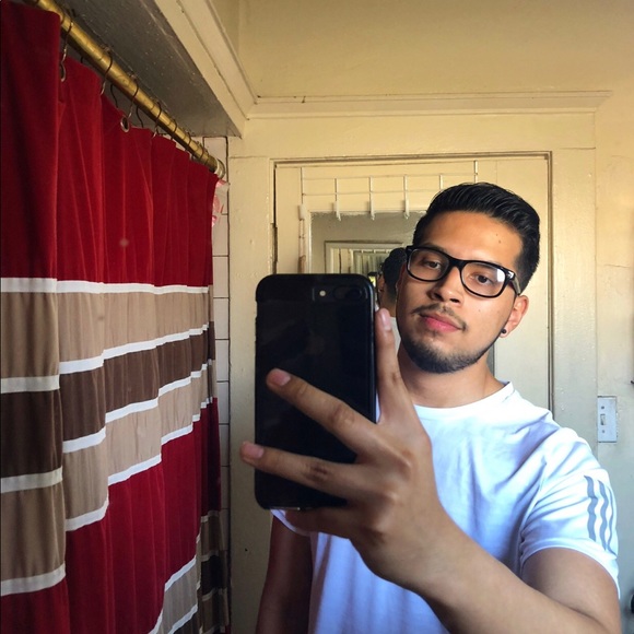 Meet your Posher, Christopher - Picture 1 of 1